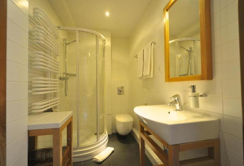 חדר סטנדרט, Vertigo Narie