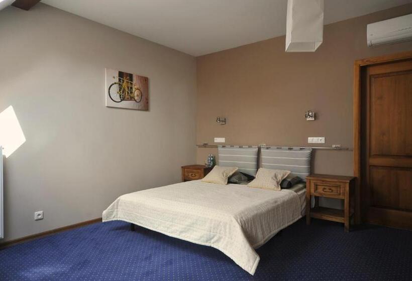 חדר סטנדרט, Vertigo Narie