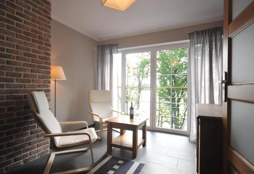 דירת דופלקס 2 חדרי שינה, Vertigo Narie