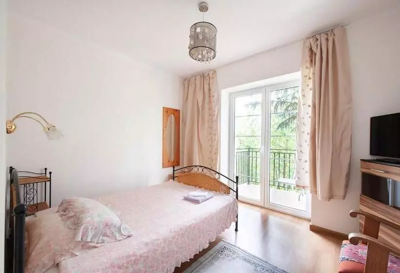 バルコニー付きシングルスタンダードルーム, Villa Hubertus Kutno