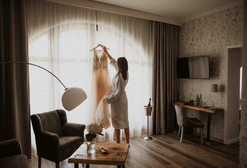 דירת חדר, Winny Dworek