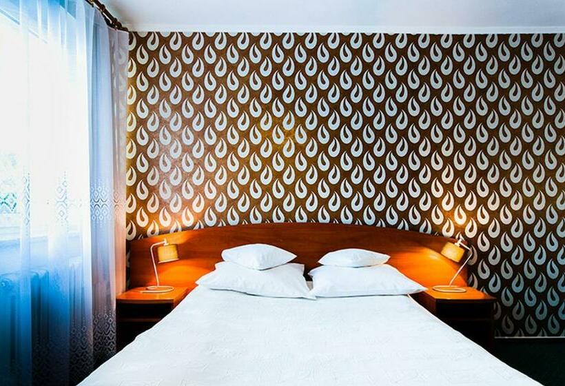 غرفة قياسية, Zielonki