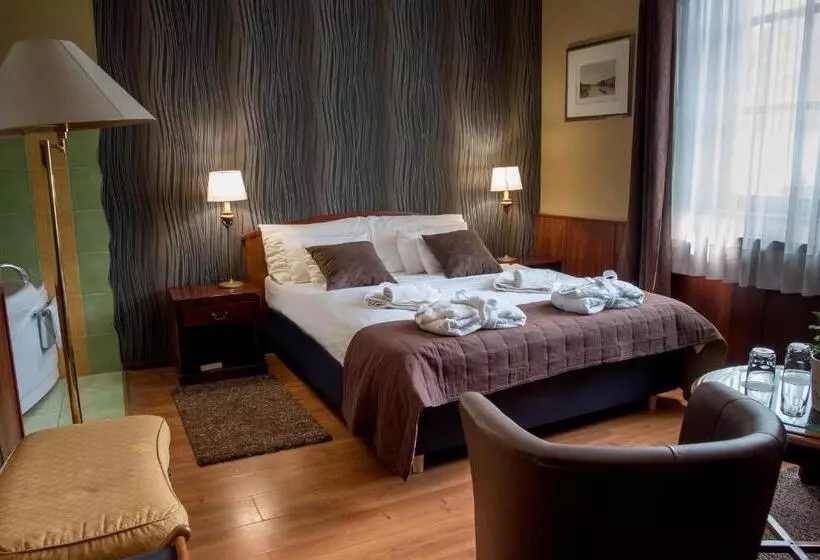 スイート, Nyerges Hotel Termál Superior