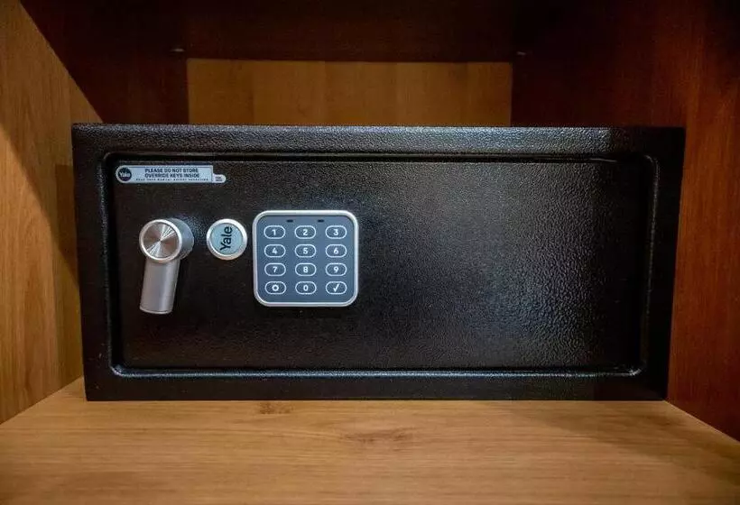 スタンダードトリプルルーム, Nyerges Hotel Termál Superior