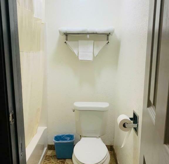 Номер Стандарт, Relax Inn Motel Kountze