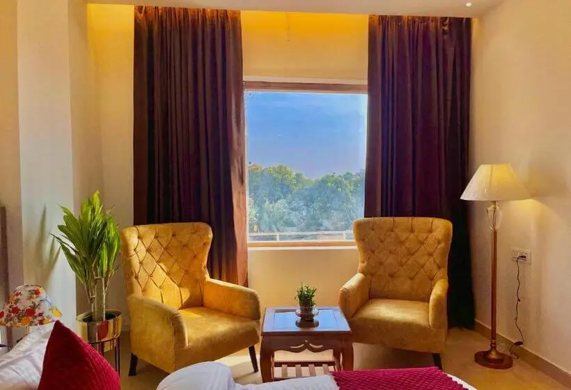Deluxe-huone King-vuode, Ganges Blossam   A Four Star Luxury Hotel & Resort