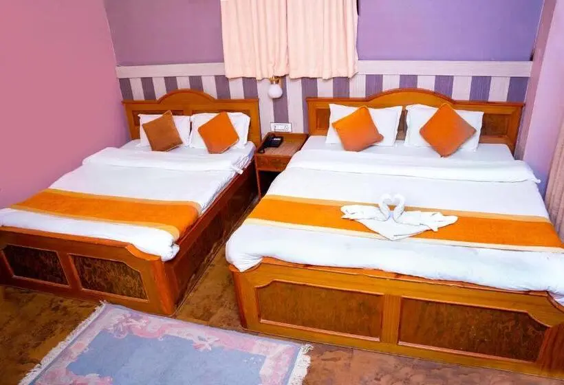 اتاق لوکس خانوادگی, Kamana