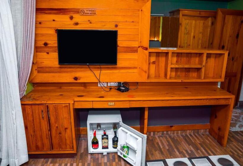 جناح مطل على البحيرة, Kamana