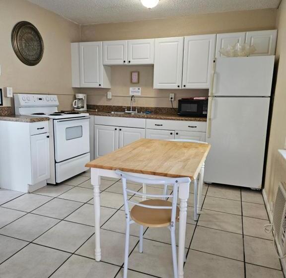 Люкс, Oasis Palms Resort