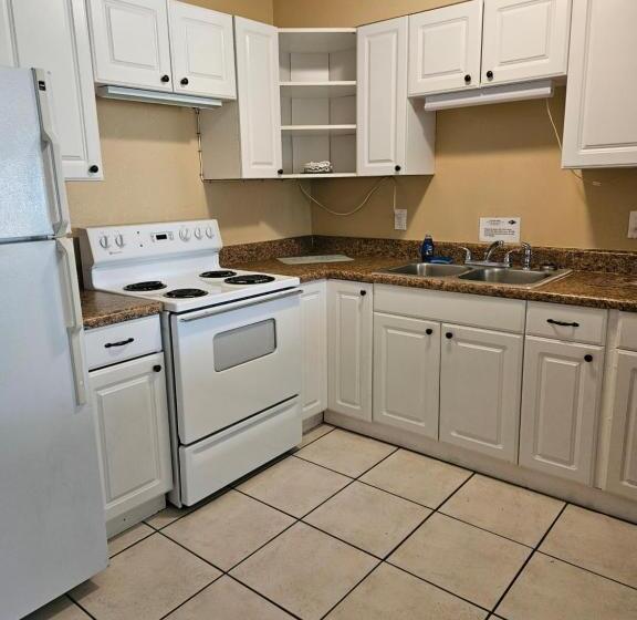 Люкс Повышенной Комфортности, Oasis Palms Resort