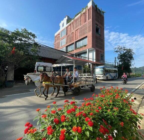 اتاق استاندارد چهار تخته, Samu