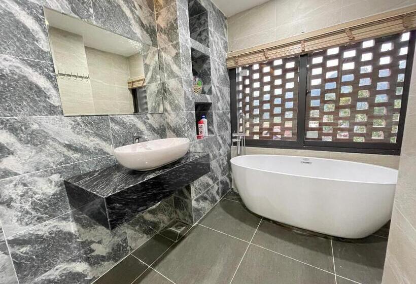 اتاق استاندارد چهار تخته, Samu