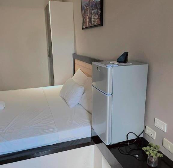 اتاق استاندارد با تخت بزرگ, G