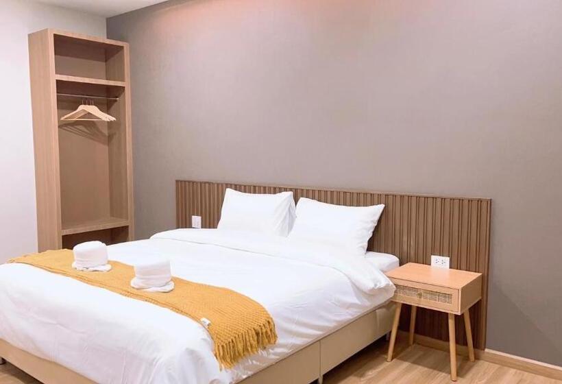 キングサイズベッドのデラックスルーム, ดิ อัยย์ชญา โฮเทล