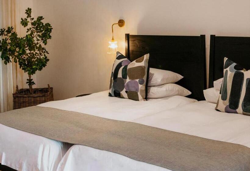 سوییت لوکس, Fancy Fritz B&b