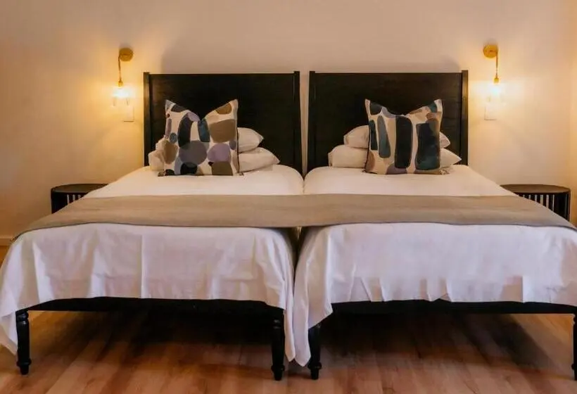 سوییت لوکس, Fancy Fritz B&b