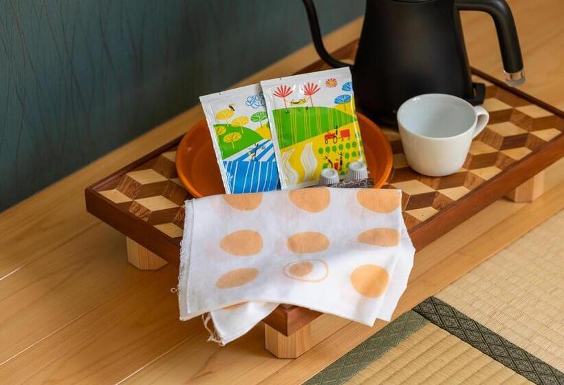 Habitació Quàdruple Estàndard, 日本の秘境で味わう絶品地鶏 ジローのおうち