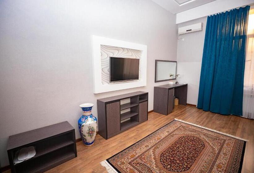 اتاق لوکس, Vatan Dushanbe