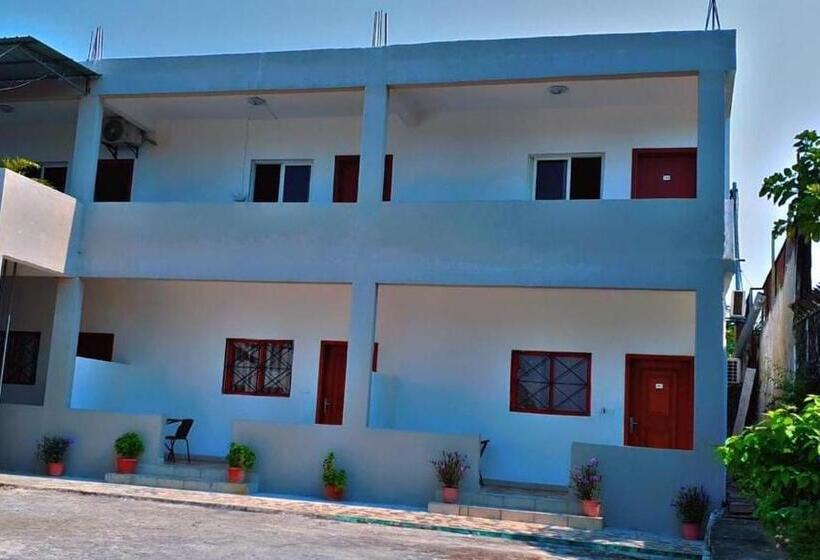 استودیو استاندارد با بالکن, Namaste Hotel & Restaurant