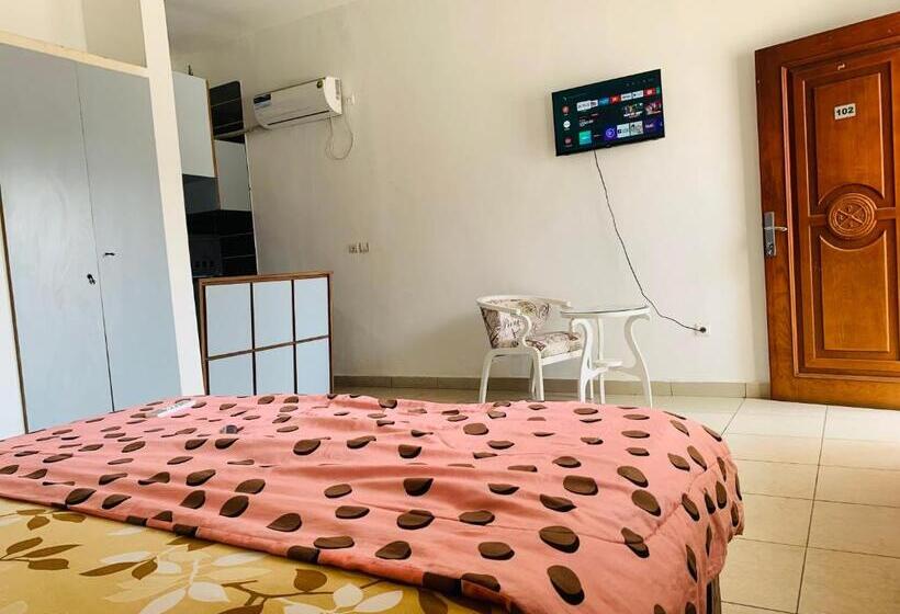 استودیو استاندارد با بالکن, Namaste Hotel & Restaurant