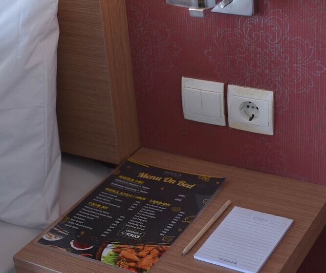 Номер Deluxe, Noola Hotel Cilacap