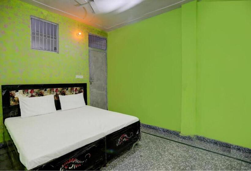 חדר סטנדרט, Oyo Hotel Gayatri Palace