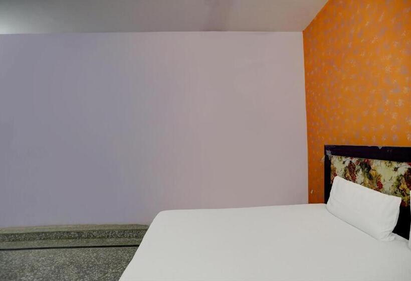 标准间, Oyo Hotel Gayatri Palace