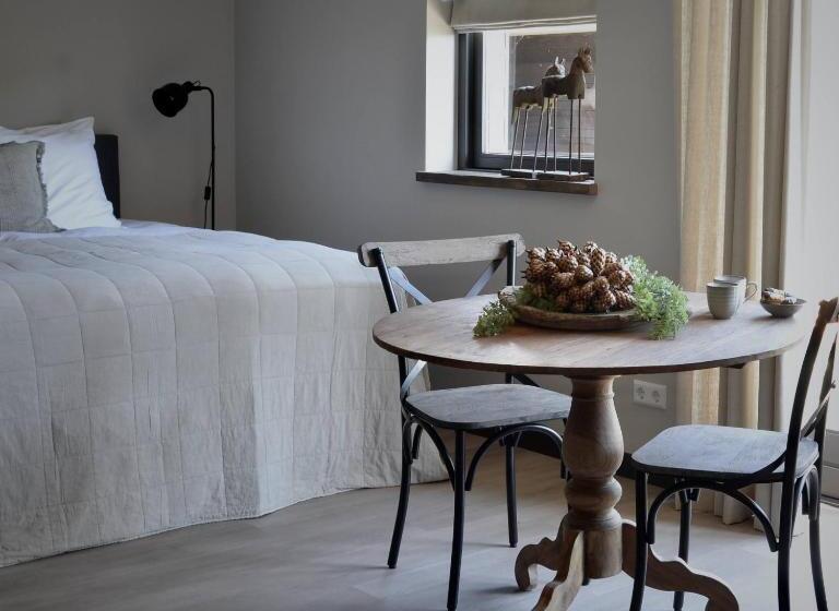 スタンダードルーム, Bedje In De Polder