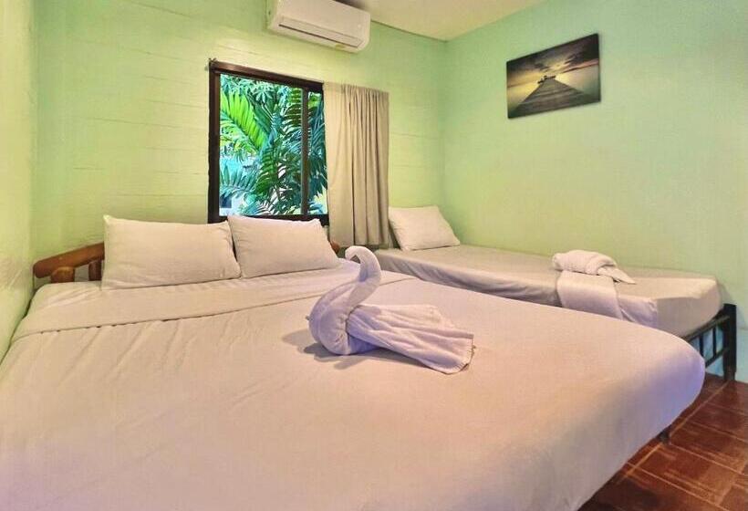 Номер Стандарт Трехместный, Phupa Beach Resort