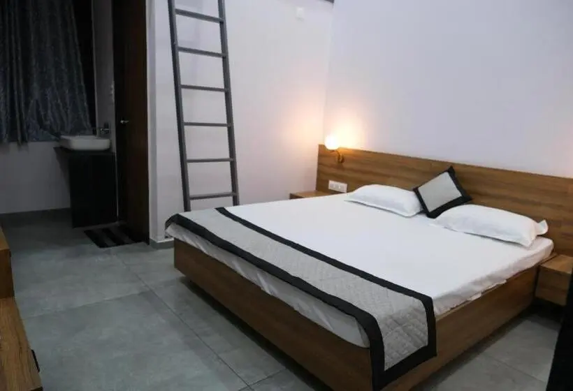 Chambre Familiale Deluxe, Shree Ram