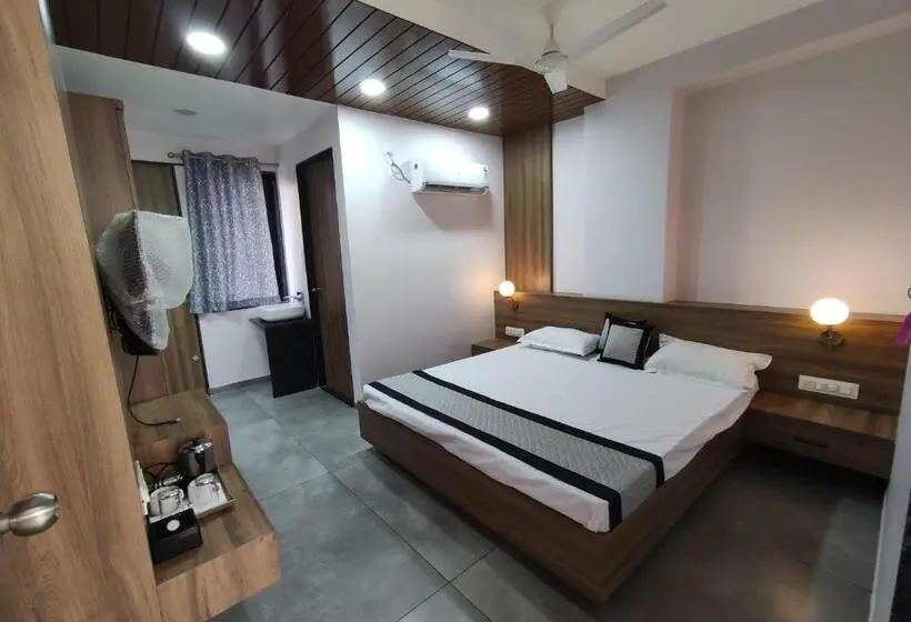 Chambre Deluxe, Shree Ram