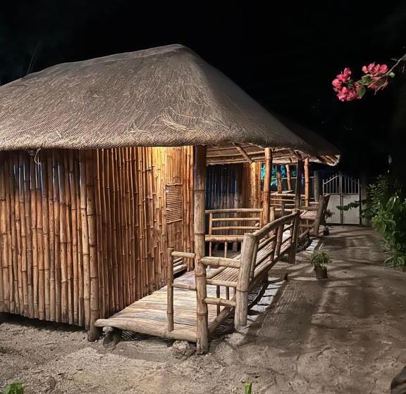 ویلای استاندارد با چشمانداز باغ, Lionfish Backpackers Hostel Malapascua