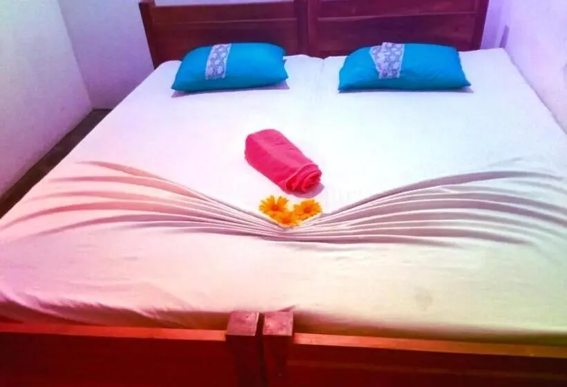 スタンダードルーム, Habarana City Hostel