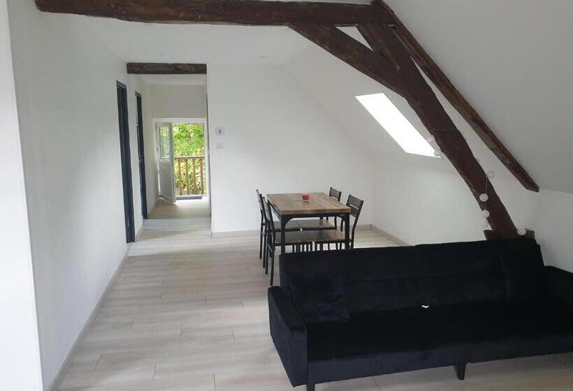 庭の見える１ベッドルームアパートメント, La Casa D Augy Logement Du Rez De Jardin