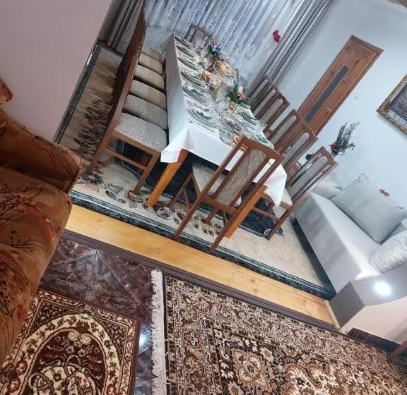 اتاق پریمیوم چهارنفره, Pensiunea Adela