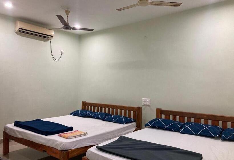 四人标准间, Oceanic Stay And Restaurant Gokarna