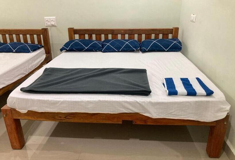 四人标准间, Oceanic Stay And Restaurant Gokarna