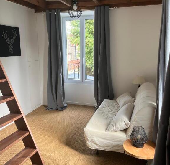 标准间, La Petite Envolée