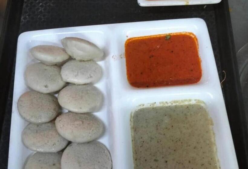 Chambre Triple Basique, Mangal Residency Rooftop Pool