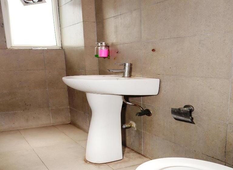 デラックスルーム, Noida Grand At Sector 121  Couple Friendly