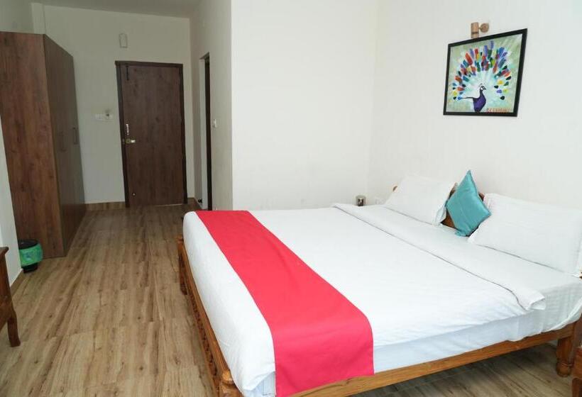 エコノミールーム, Vetrivel International By Brown Tree Resorts