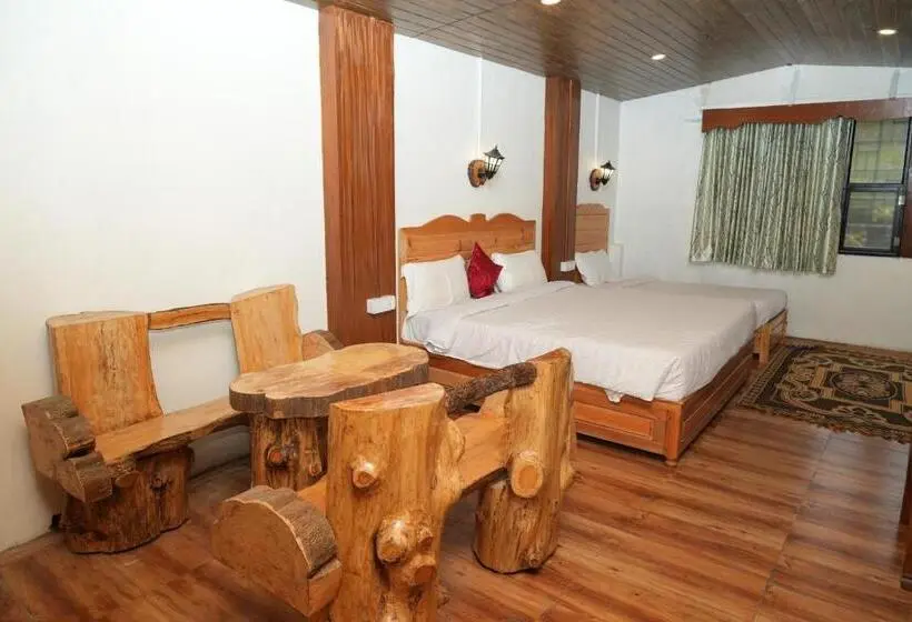 اتاق کلاسیک سه تخته, Vetrivel International By Brown Tree Resorts