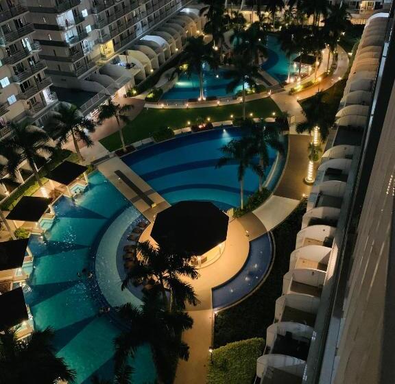 プールの見える1ベッドルームアパートメント, Kathy S Crib 14th Flr Pool View