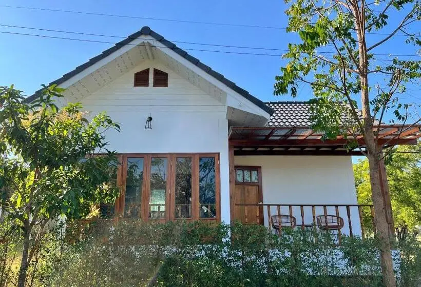 マウンテンビュースタンダードルーム, บ้านโรสแมรี่ By ชมภู ชุมแพ โฮมสเตย์ ไร่คุณต๋ง
