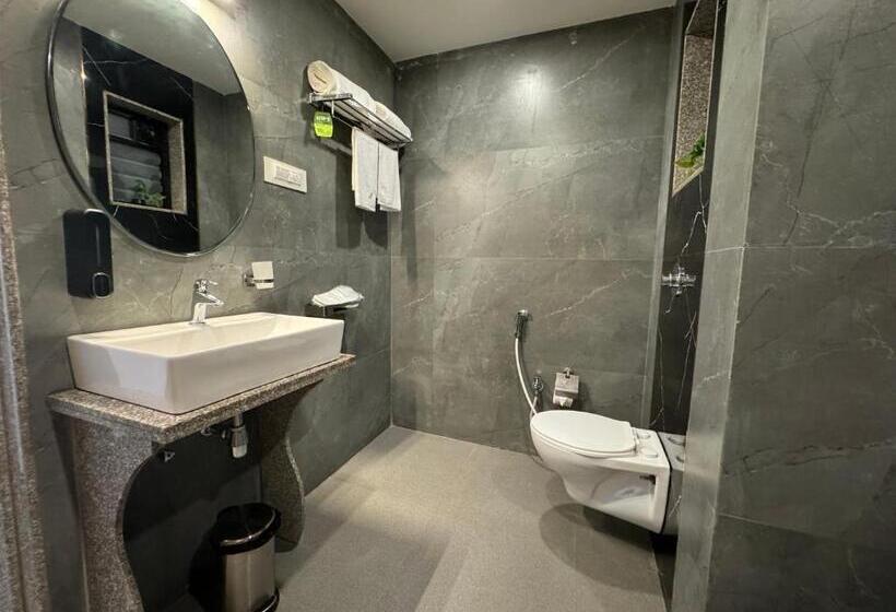 غرفة قياسية سرير كينج, Aqualina