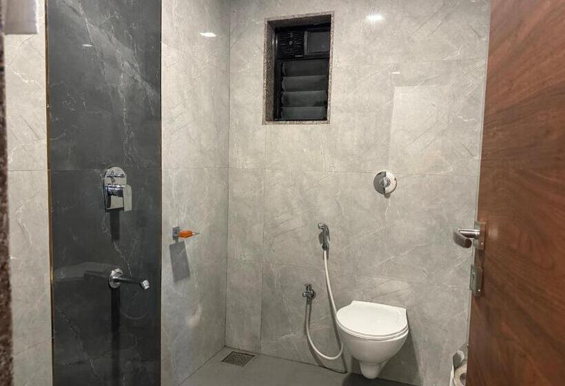 غرفة كومفورت ثلاثية, Aqualina