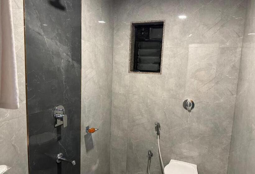 غرفة كومفورت ثلاثية, Aqualina