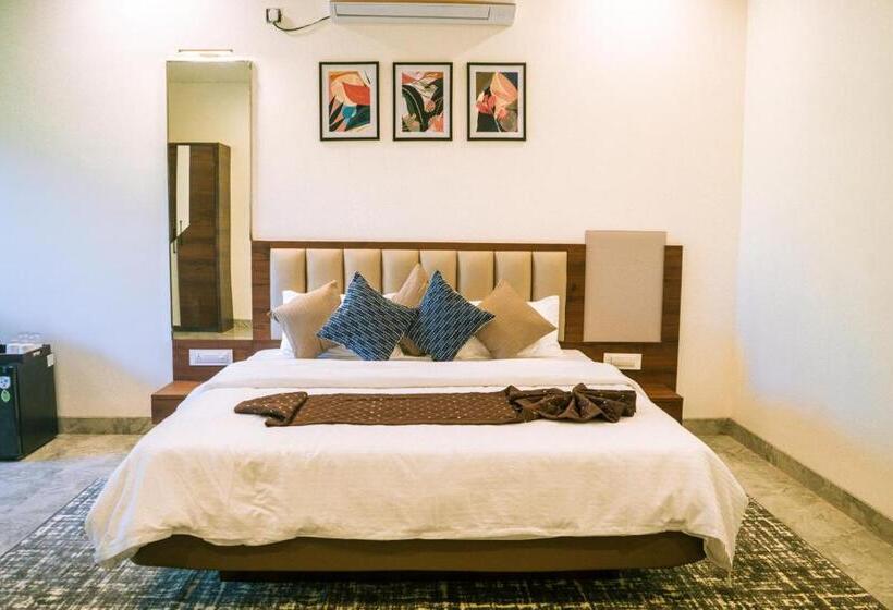 غرفة ديلوكس, Aqualina