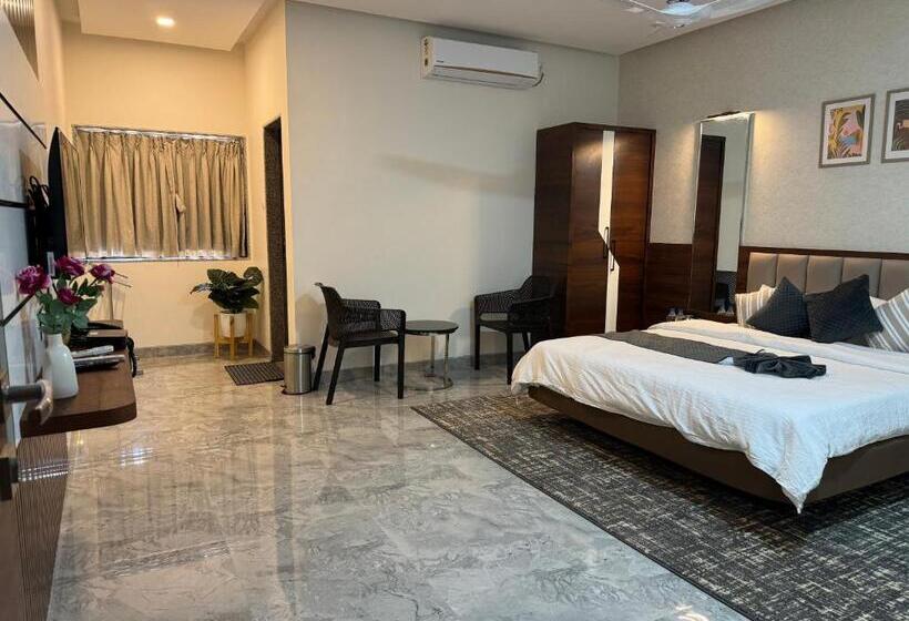 غرفة ديلوكس, Aqualina