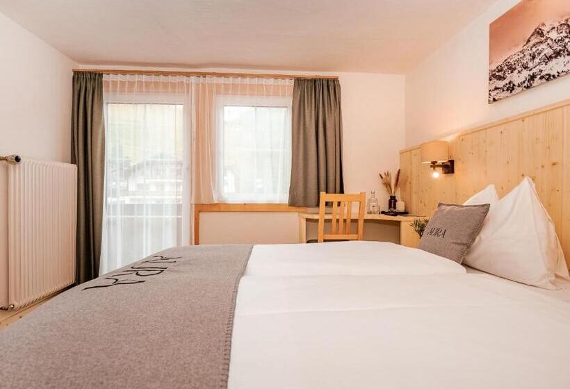 غرفة قياسية مزوَّدة بشُرفة, Aura Bed & Breakfast